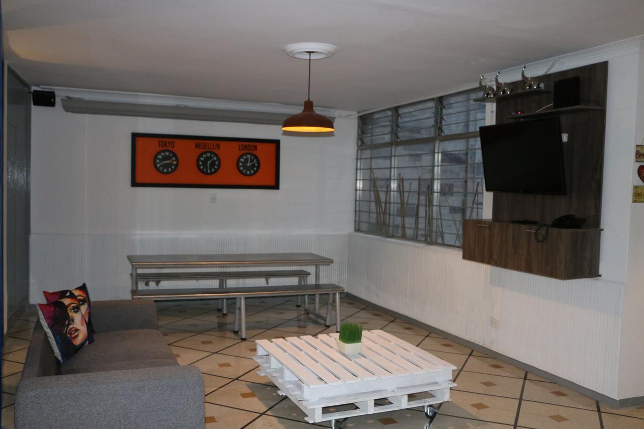 Backpackers Inn Medellín Dış mekan fotoğraf